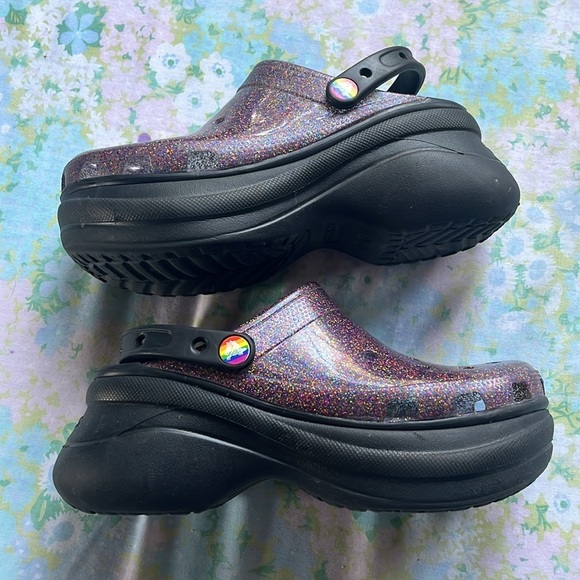 Crocs | Classic Translucent Glitter Bae Platform Clogs Pride Edition Sz 8 - Picture 4 of 8
